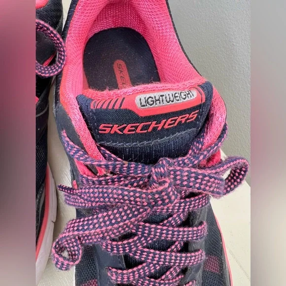 Lightweight Sketchers Sneakers - Picture 5 of 9